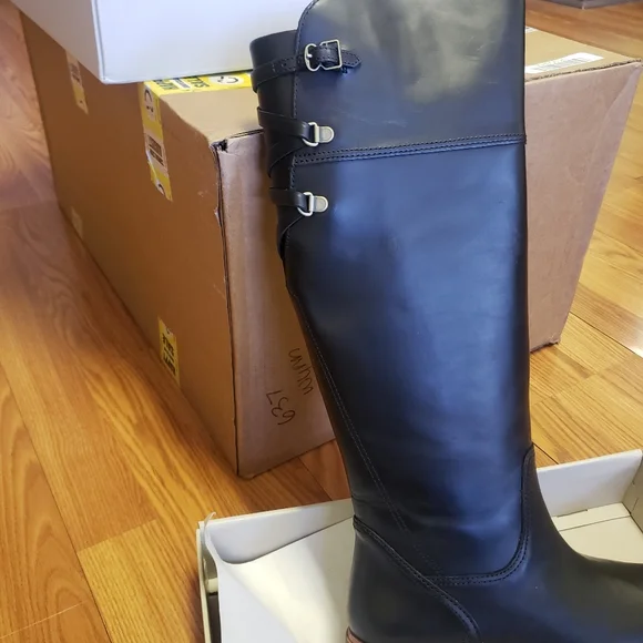 Timberland Black and Brown Winter Boots - Picture 8 of 10